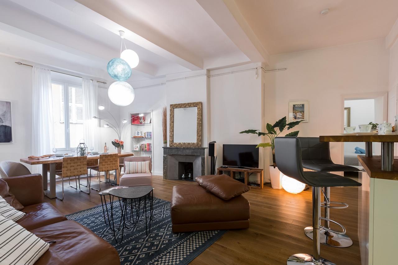 Pref 2 - F4 - Vaste Et Bourgeois ,3 Chambres, Ascenseur, Vx-nice Nice