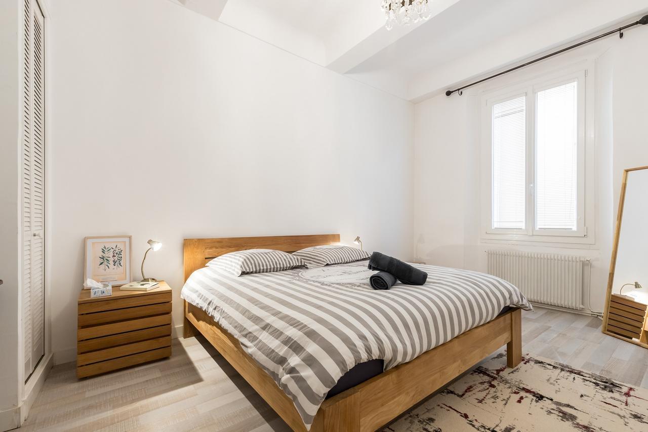 Pref 2 - F4 - Vaste Et Bourgeois ,3 Chambres, Ascenseur, Vx-nice * Nizza