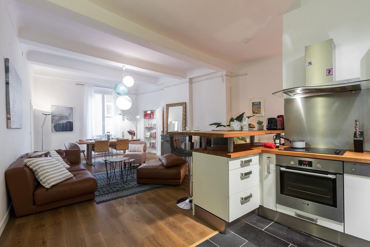 Pref 2 - F4 - Vaste Et Bourgeois ,3 Chambres, Ascenseur, Vx-nice Appartamento